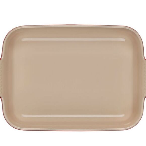 Le Creuset 32CM Rectangular Baking Dish- Cerise - Picture 3 of 10